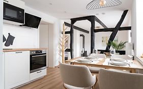 Ferienhaus Ahorn, Wunderschoene, Neue Wohnungen, Ideal Fuer Ausfluege Ins Phantasialand, Die Staedte Koeln, Bruehl Und Bonn Oder Die Eifel